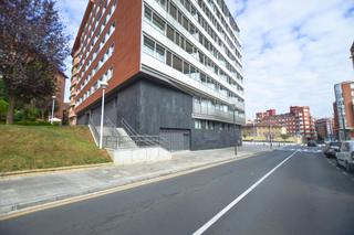 Local Comercial  Plaza alfredo kraus. Local de obra en venta alfredo kraus