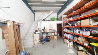 Nau industrial a Urbi. Nave en artunduaga