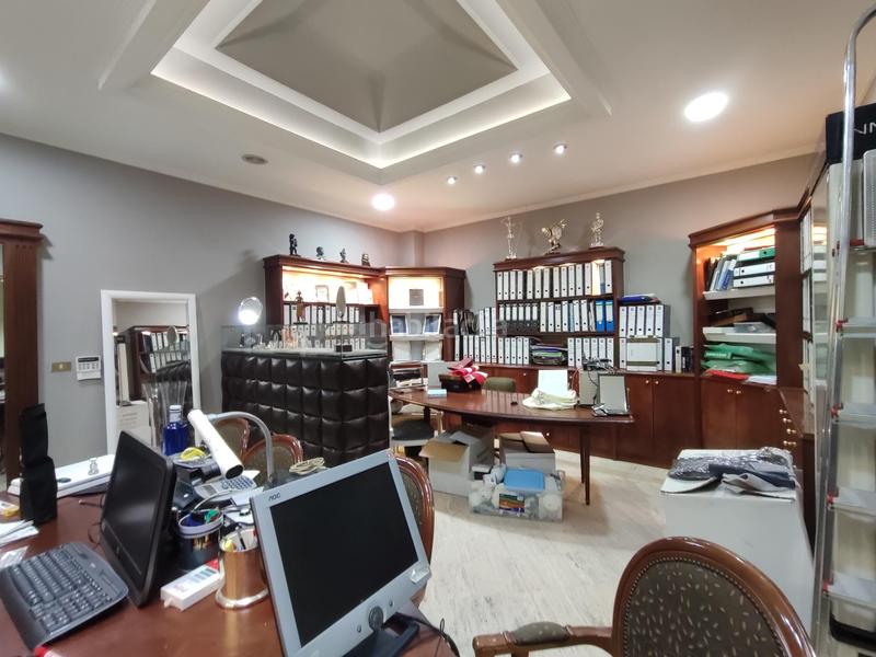 Foto 9c8ff8c3-8117-43ea-a0f8-4dfc54ad60a1. Location local commercial dans Campuzano Bilbao