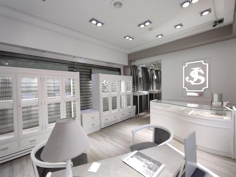 Foto c5ec4500-feeb-4130-a81a-d041e02a6108. Rent business premise in Campuzano Bilbao