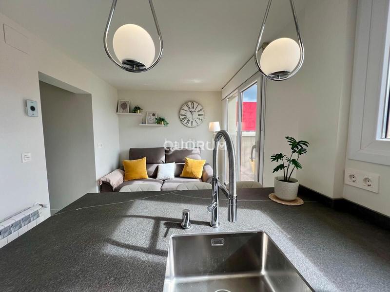 Foto 0b1bd26a-c68f-499b-b5db-dd12afe57e5c. Affitto appartamento con riscaldamento in Zabalburu Bilbao