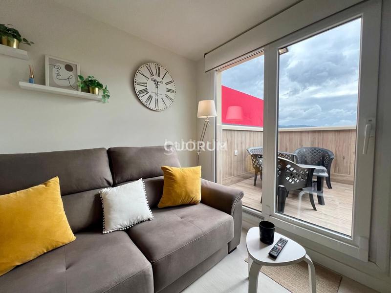 Foto 2ec6f0dc-e64a-4c06-a20e-d0ae81476400. Rent flat with heating in Zabalburu Bilbao