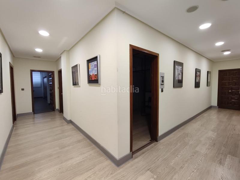 Foto 3c25f06b-b2db-4a77-9065-6559b17ca891. Ufficio in Rekalde Centro Bilbao