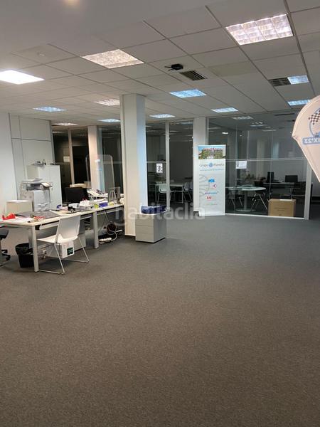 Foto 39cb2564-f424-47ef-8cc9-0f867b2c4467. Rent office space with heating in San Pedro de Deusto - La Ribera Bilbao