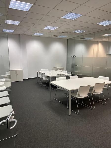 Foto 50b3b3c4-7189-441e-bdc0-53ed16bbec3e. Rent office space with heating in San Pedro de Deusto - La Ribera Bilbao