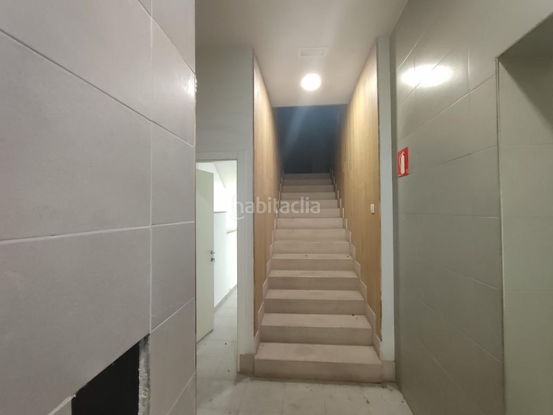 Foto 9a9e1894-7085-4a45-bb18-13dba8b95046. Rent business premise in Alhóndiga Bilbao