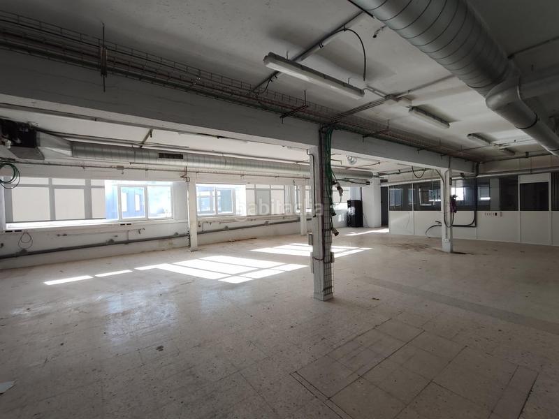 Foto 412d3351-c53f-4df5-9ec9-f8f36a060551. Rent office space with heating in Zabala Bilbao