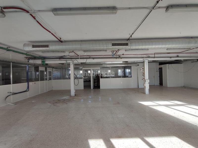 Foto 4143bb3b-7e3d-494a-baaf-7296ad142c37. Rent office space with heating in Zabala Bilbao