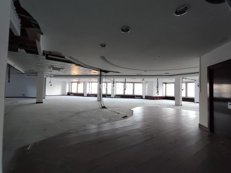 Foto f2e98258-15a6-485f-b049-0ccdad169088. Affitto ufficio con riscaldamento parcheggio in Plaza Circular Bilbao