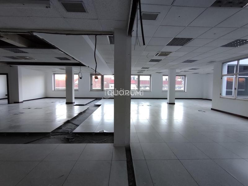 Foto 2ba3f240-9414-4cce-88cc-9481563fc330. Miete büro mit heizung parking in Plaza Circular Bilbao