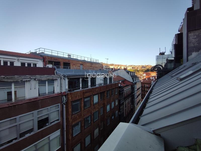 Foto 620f90f7-3402-414d-9717-229ea9d22721. Miete büro mit heizung parking in Plaza Circular Bilbao