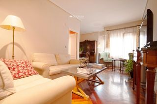 Rent Flat  Alameda mazarredo. Piso de dos dormitorios en el ensanche