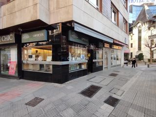 Geschäftsraum in Calle Gordoniz