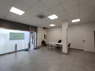 Location Local commercial  Avenida lehendakari aguirre. Local con gran escaparate centro de deusto