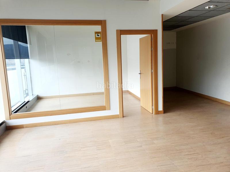 Foto 37c139b8-a041-41e3-af6d-d8e3372ae005. Affitto ufficio in Erandio