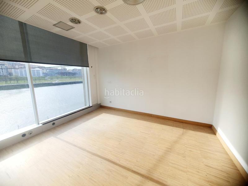 Foto 6b82a8cb-c412-40c1-83d6-5b504188f6ce. Miete büro in Erandio