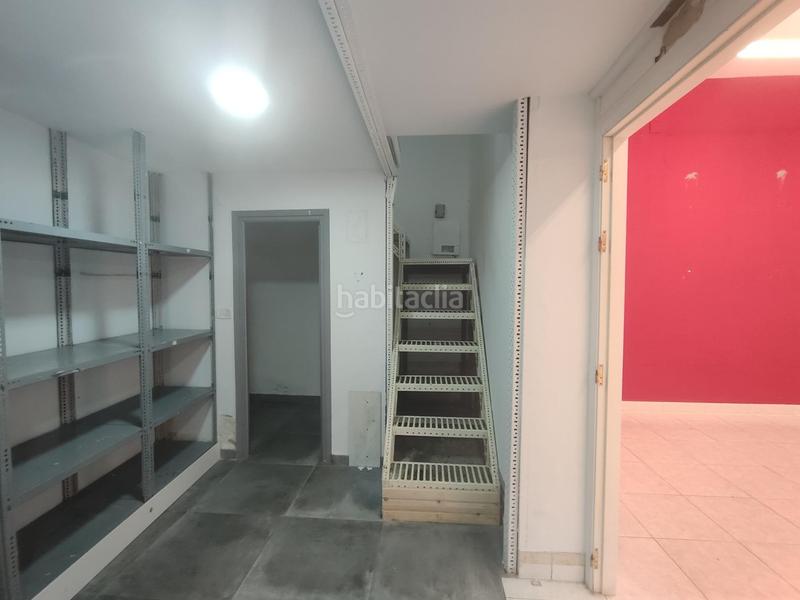 Foto 4ca5de17-e316-4d9f-9efe-a373d7f83845. Alquiler local comercial  con mucho escaparate deusto en Bilbao