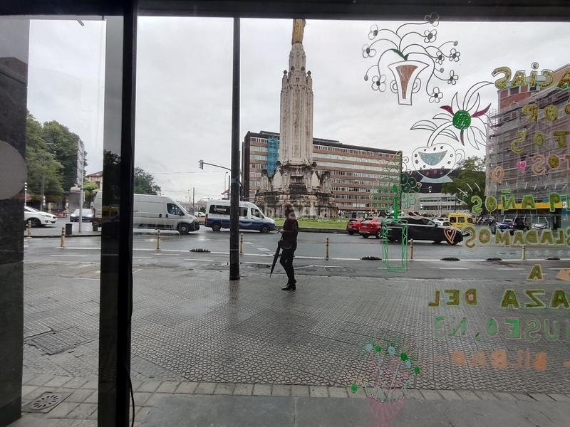 Foto 51ede8ac-41e2-4e80-b31a-2d39ea748dd7. Lloguer local comercial a Sabino Arana-Jesuitas Bilbao