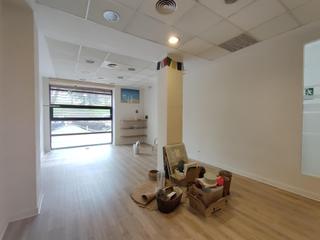 Location Local commercial  Avenida ferrocarril. Local en alquiler tras la casilla