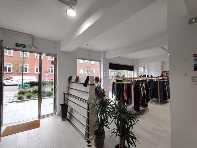 Foto ff2e5dc1-31fb-4bd1-8011-d0612414872c. Lloguer local comercial a Sabino Arana-Jesuitas Bilbao