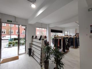 Location Local commercial  Calle maria diaz de haro. Local con gran escaparate en indautxu