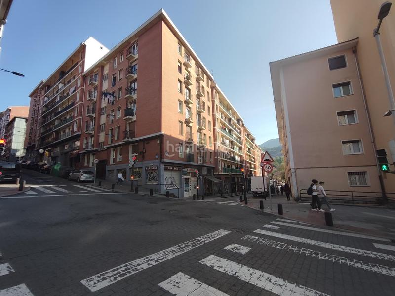 Foto 3fd27ed5-7b8e-47b1-b4d3-11ef5c7a3350. Local commercial dans Iralabarri Bilbao