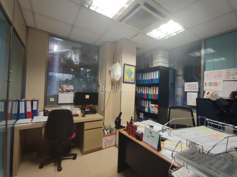 Foto ae6c33e6-a823-46f1-90e5-3b5cdf226ee1. Local commercial dans Iralabarri Bilbao