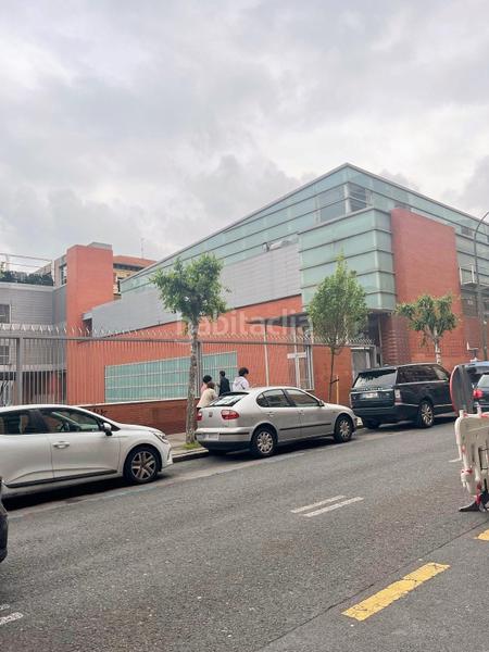 Foto d6ae5791-20e0-453d-bf64-06b976b2672c. Aparcament cotxe a calle de simón bolívar 15 a Sabino Arana-Jesuitas Bilbao