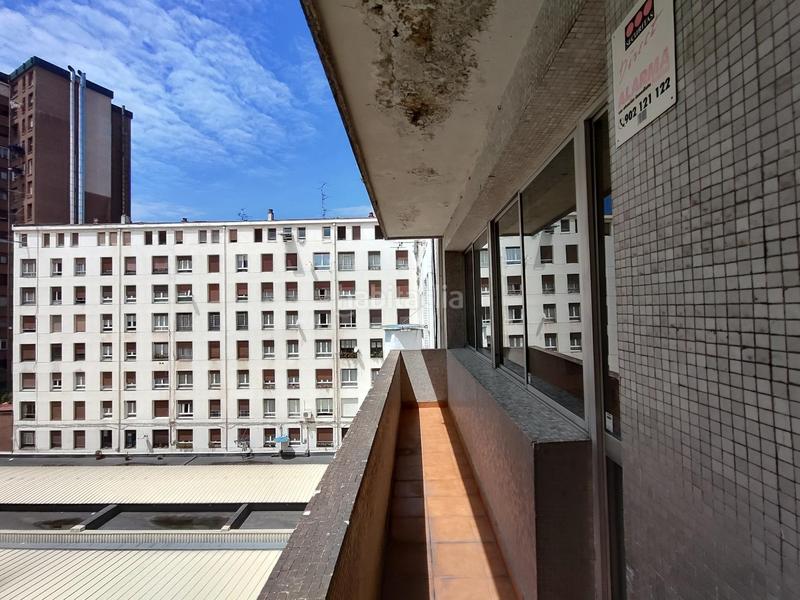 Foto 9465ff12-4a95-4a7f-8590-0c5ac234b220. Lloguer oficina amb calefacció a Basurtu Bilbao