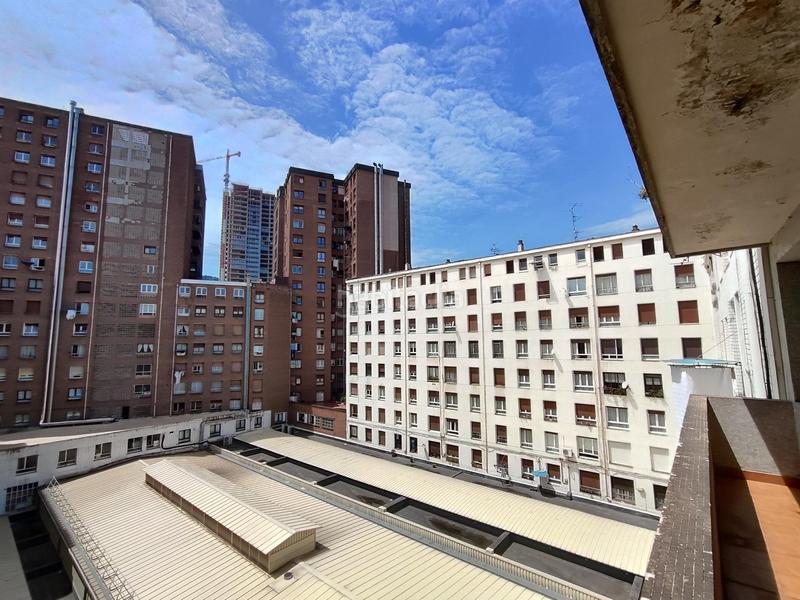 Foto 6efabf21-332d-4d24-b6cc-443c5374aec5. Rent office space with heating in Basurtu Bilbao