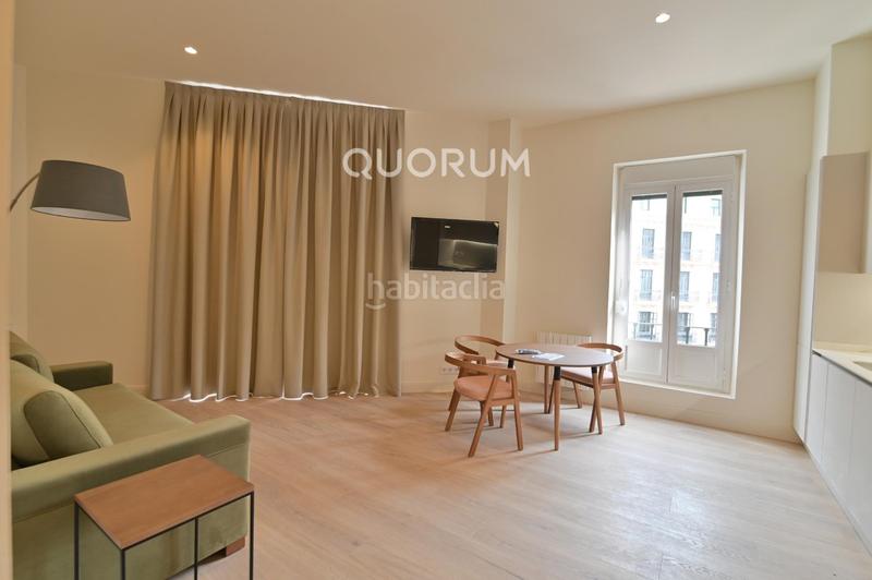 Foto 173332e4-f355-448b-88e5-141d74620ec3. Alquiler piso luminosa y moderna vivienda de temporada con balcón en Bilbao