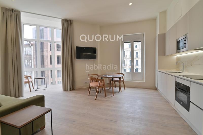 Foto 5e5ae698-09d8-4ee9-afff-f598a4efe40e. Alquiler piso luminosa y moderna vivienda de temporada con balcón en Bilbao