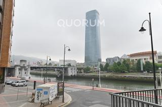 Pis  Calle de blas de otero. Vivienda para actualizar  de 3 hab junto al puente de deusto