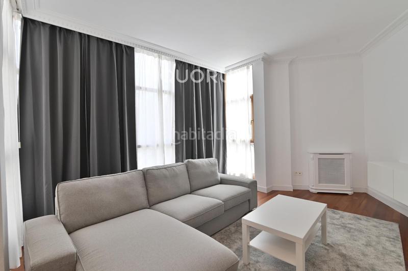 Foto 5d73b6ef-765f-4605-8d56-248796f666bc. Alquiler piso vivienda de 4 hab y garaje en Zabalburu en Bilbao