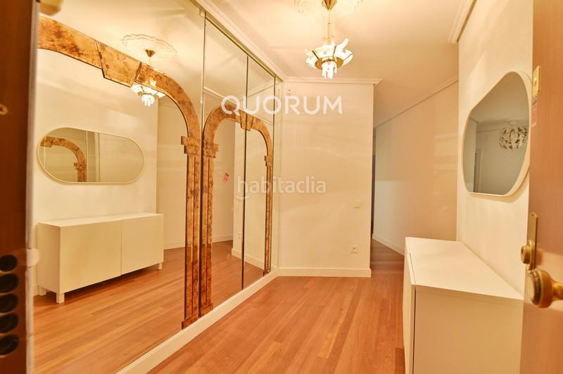 Foto b924fc58-1965-4c92-971b-0390e29f6582. Alquiler piso vivienda de 4 hab y garaje en Zabalburu en Bilbao