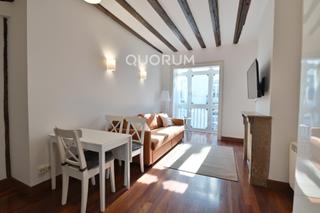 Location Appartement  Calle de la diputación. Vivienda con 2 habitaciones en diputacion