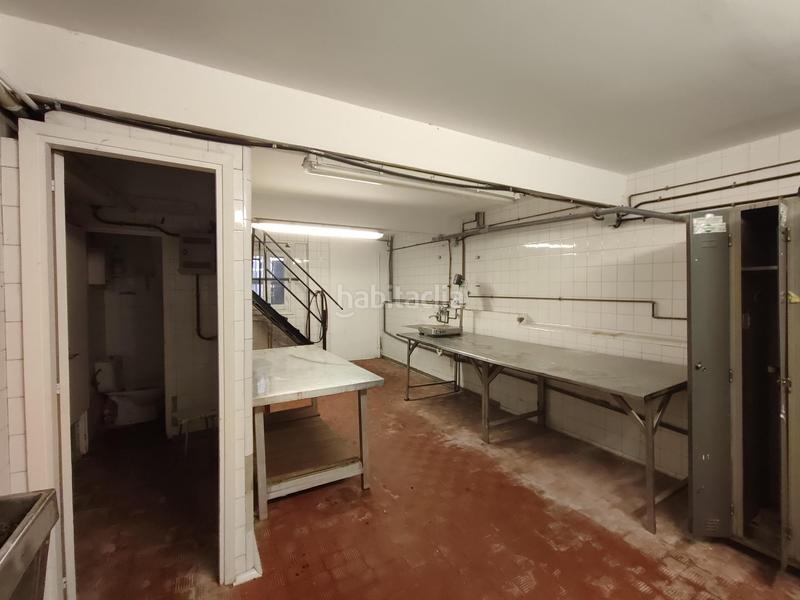 Foto fc7850be-dbb6-454d-9e1c-5bdde6241fe7. Location local commercial dans Abandoibarra - Guggenheim Bilbao