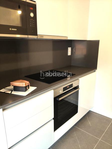 Foto 1fa39fe6-6acf-43c4-a7d4-e1d711fdee0d. Etagenwohnung mit heizung parking in San Pedro de Deusto - La Ribera Bilbao