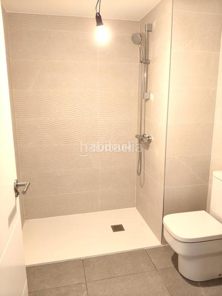 Foto 3fa501df-1a26-4432-b0fd-28aed04048d9. Etagenwohnung mit heizung parking in San Pedro de Deusto - La Ribera Bilbao