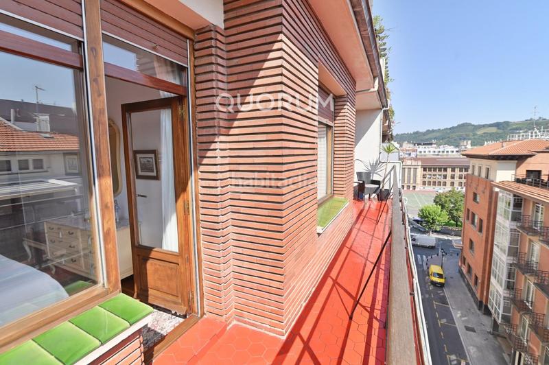 Foto 7200cb9d-b1c0-4670-9131-678db009591c. Miete etagenwohnung mit heizung in Zabalburu Bilbao