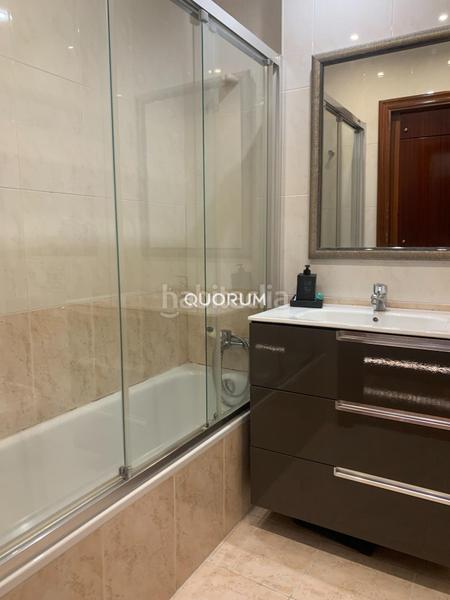 Foto 1b831e2c-ec7d-44e6-b1ed-2acdda59795f. Piso vivienda de 3 habitaciones en plaza mozart en Bilbao