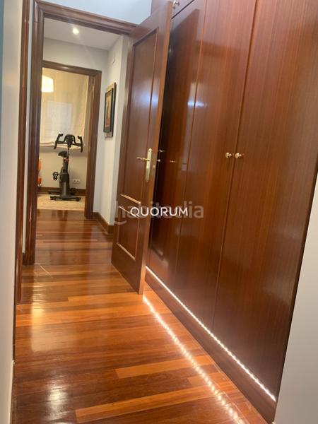 Foto e7e2917a-3737-4180-a303-b61344959c5a. Piso vivienda de 3 habitaciones en plaza mozart en Bilbao