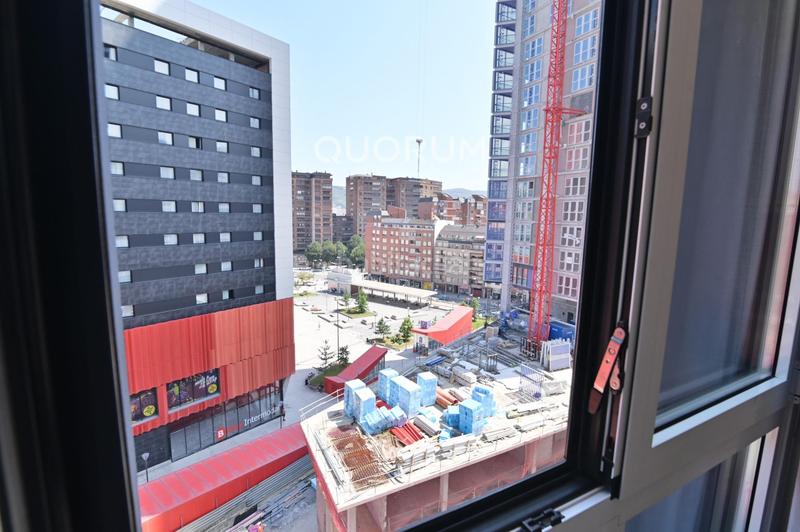 Foto 37bc90cf-f331-4e6f-bf23-816ead09cf4f. Alquiler piso  3 habitaciones 2 baños y parcela de garaje en Bilbao