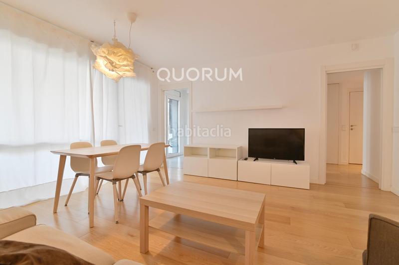 Foto a56ca89d-00e0-4615-9afb-320350bc1ed3. Alquiler piso  3 habitaciones 2 baños y parcela de garaje en Bilbao