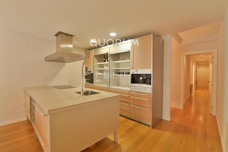 Foto 484757f3-1f5d-4831-98c7-e06ff9b15a7d. Alquiler piso  3 habitaciones 2 baños en Zabalburu Bilbao