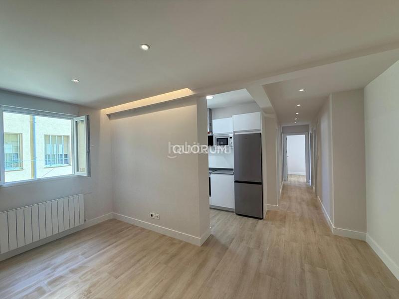 Foto 9484a187-3837-48b3-8c47-5f6527d83997. Piso vivienda reformada en juan de garay en Zabala Bilbao