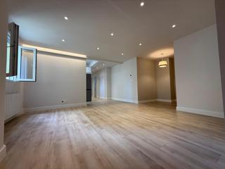 Appartamento  Avenida de juan de garay. Vivienda reformada en juan de garay