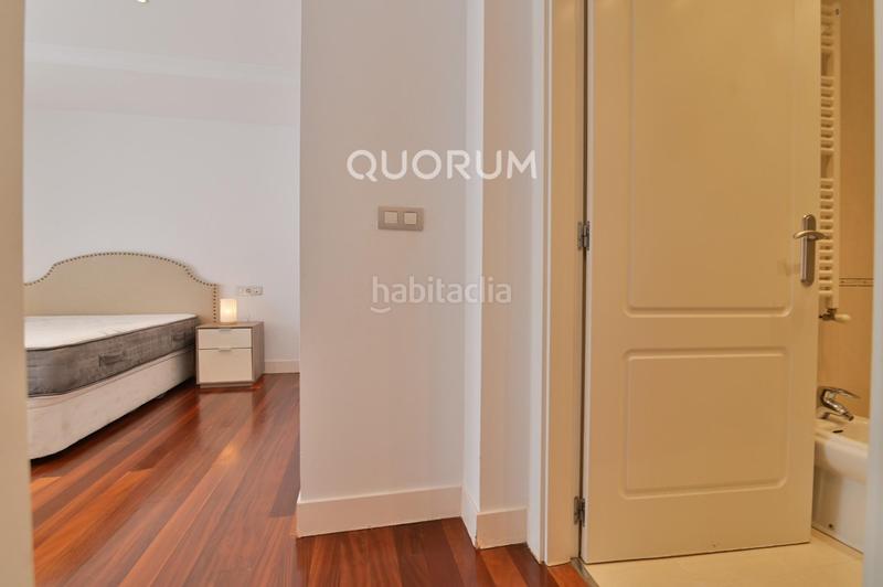 Foto 170d66be-8fc2-4996-b9bb-e5a50b6426e1. Alquiler piso vivienda de 2 hab y 2 baños en deusto en Bilbao