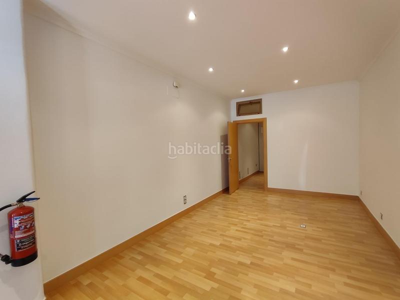 Foto b9d1ec25-2bd2-48b2-8413-fa411a013528. Lloguer local comercial a San Pedro de Deusto - La Ribera Bilbao