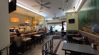 Local Comercial  Calle estrada de mala. Bar en venta con salida de humos y licencia  basurto